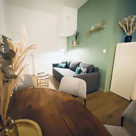 Charite 1 - 2 Bedrooms - Place Bellecour *