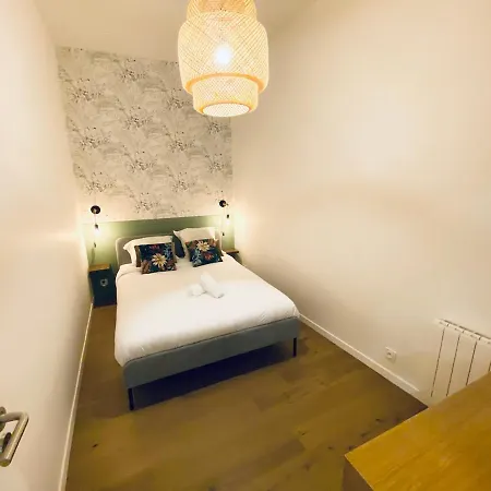Charite 1 - 2 Bedrooms - Place Bellecour Διαμέρισμα *
